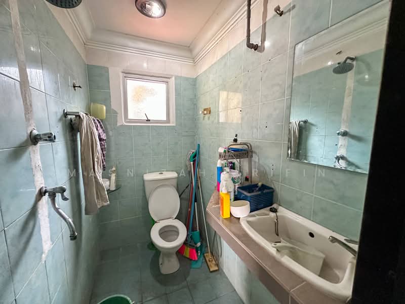 Rumah Banglo untuk Dijual di Kampung Nakhoda (Selayang) - Masnizah Arifin - Bathroom - PropertyGuru.com.my