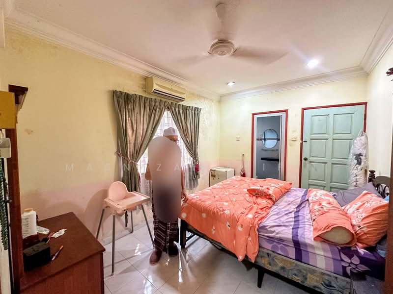 Rumah Banglo untuk Dijual di Kampung Nakhoda (Selayang) - Masnizah Arifin - Bedroom - PropertyGuru.com.my