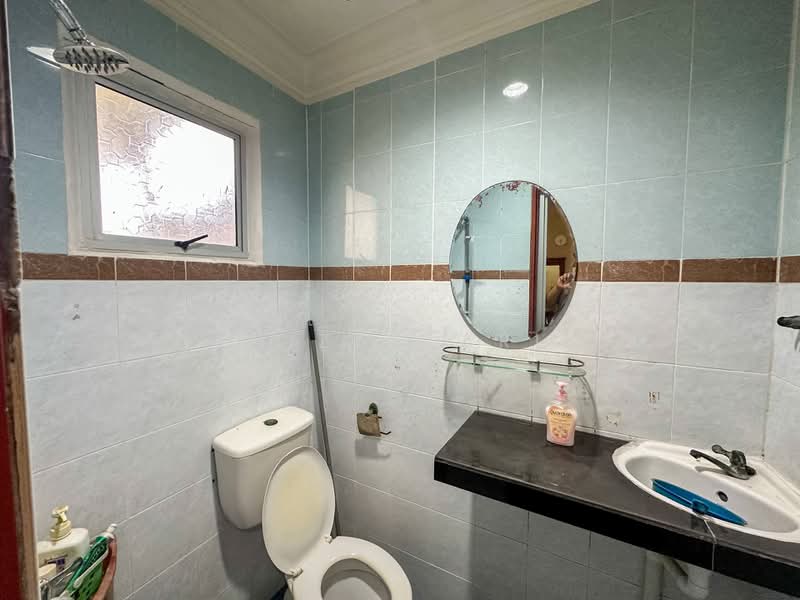 Rumah Banglo untuk Dijual di Kampung Nakhoda (Selayang) - Masnizah Arifin - Bathroom - PropertyGuru.com.my