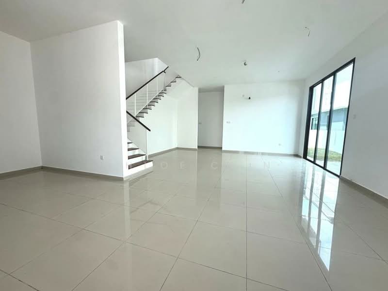 Semi-Detached House for Sale in Ulu Tiram (Johor) - Chloe Chin - Living Room - PropertyGuru.com.my
