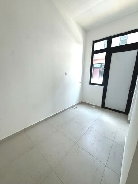 Semi-Detached House for Sale in Ulu Tiram (Johor) - Chloe Chin - Interior - PropertyGuru.com.my