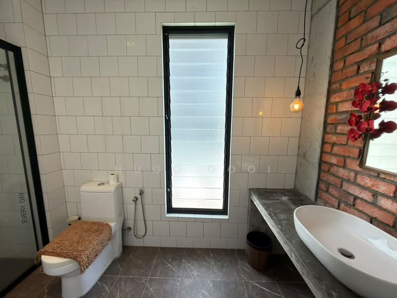 Bungalow for Sale in Taman Bukit Meringin (Kajang) - Hugo Gooi - Bathroom - PropertyGuru.com.my