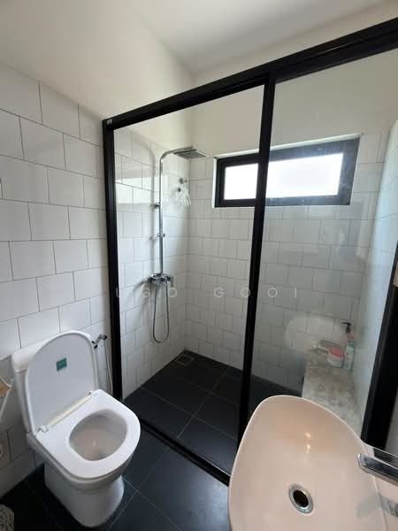 Bungalow for Sale in Taman Bukit Meringin (Kajang) - Hugo Gooi - Bathroom - PropertyGuru.com.my