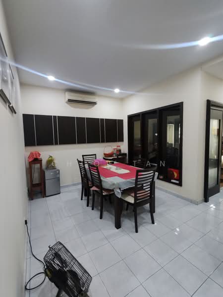 Rumah Teres 2 Tingkat untuk Dijual di Kota Kemuning (Shah Alam) - Chloe Tan - Dining Room - PropertyGuru.com.my