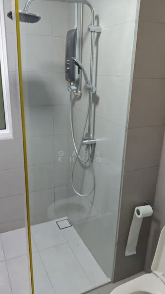 Kondominium untuk Disewa di Ferringhi Residence 2 - Gary Khoo - Bathroom - PropertyGuru.com.my