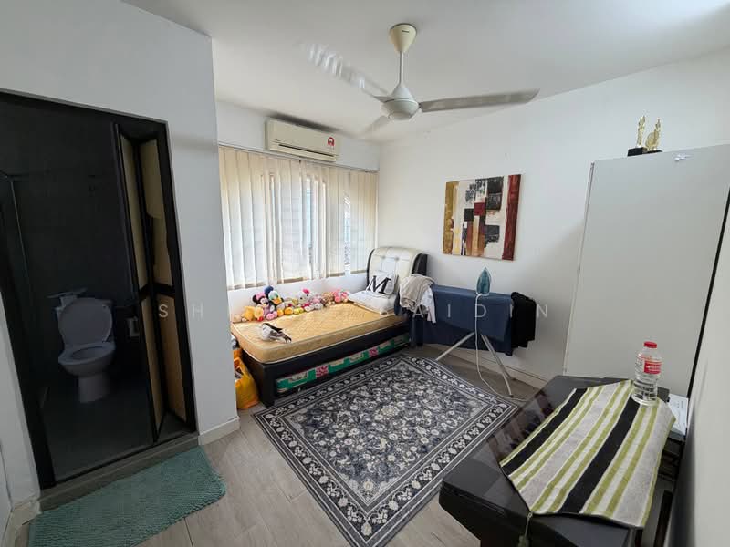 Rumah Teres 2 Tingkat untuk Dijual di Taman Pinggiran Ukay (Ulu Kelang) - Shiqin Saidin - Bedroom - PropertyGuru.com.my