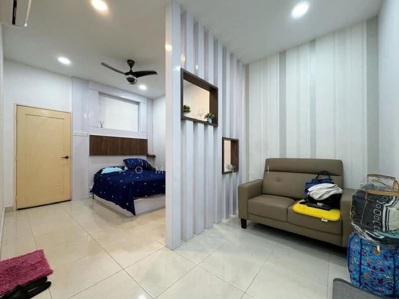 Cluster House for Sale in Taman Lagenda Putra (Kulai) - Tommy Tai - Bedroom - PropertyGuru.com.my