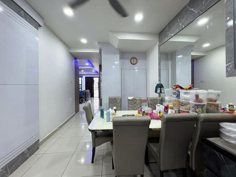 Cluster House for Sale in Taman Lagenda Putra (Kulai) - Tommy Tai - Dining Room - PropertyGuru.com.my