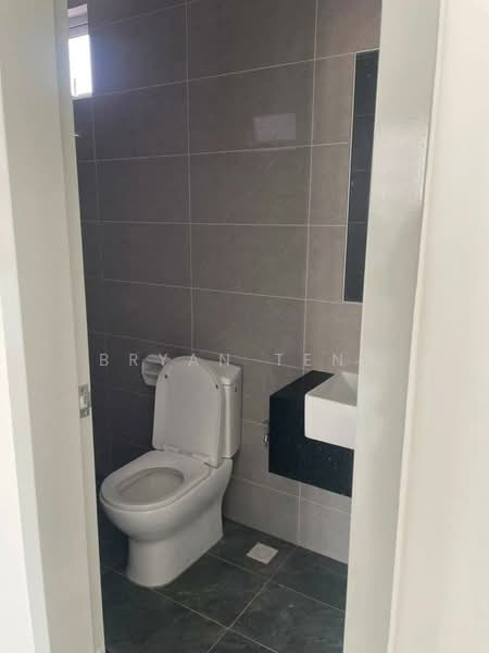 Condominium for Sale at Lucerne Residences - Bryan Teng - Bathroom - PropertyGuru.com.my
