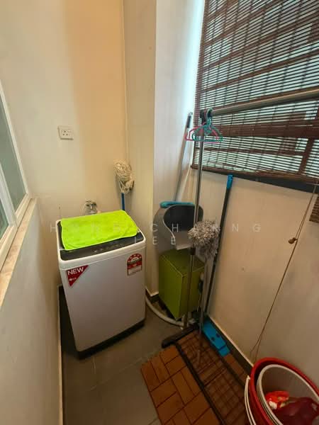 Kondominium untuk Disewa di M Condominium @ Larkin - Hong Charng Lee - Balcony - PropertyGuru.com.my