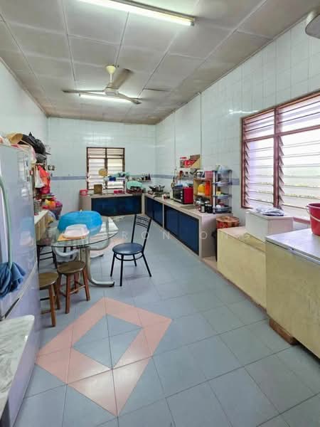 Rumah Banglo untuk Dijual di Skudai (Johor) - Sharon Ong - Kitchen - PropertyGuru.com.my