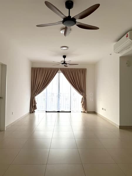 Servis Apartment untuk Disewa di Tuai Residence - Veni Foo Yoke Fuang - Living Room - PropertyGuru.com.my