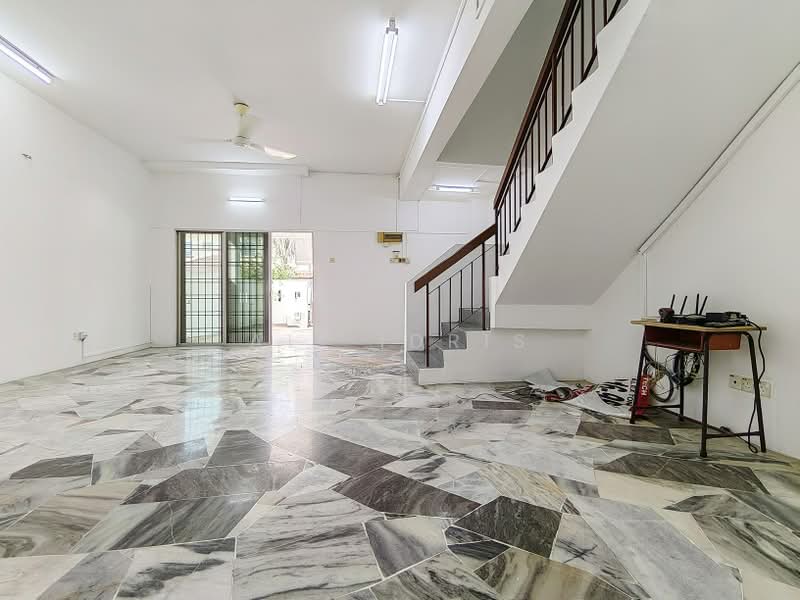 2-storey Terraced House for Sale in Bandar Mahkota Cheras (Cheras) - Ali Idris - Living Room - PropertyGuru.com.my