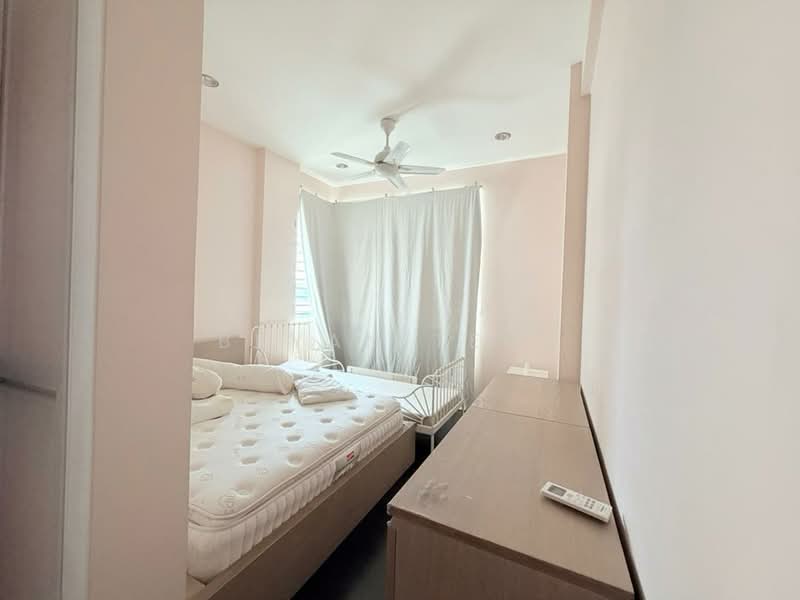 Condominium for Sale at The Oasis - Bryan Teng - Bedroom - PropertyGuru.com.my