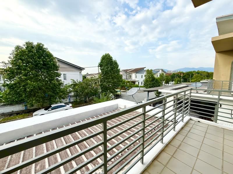 Semi-Detached House for Sale in Bandar Tasik Kesuma (Beranang) - Azli Ibrahim - Balcony - PropertyGuru.com.my
