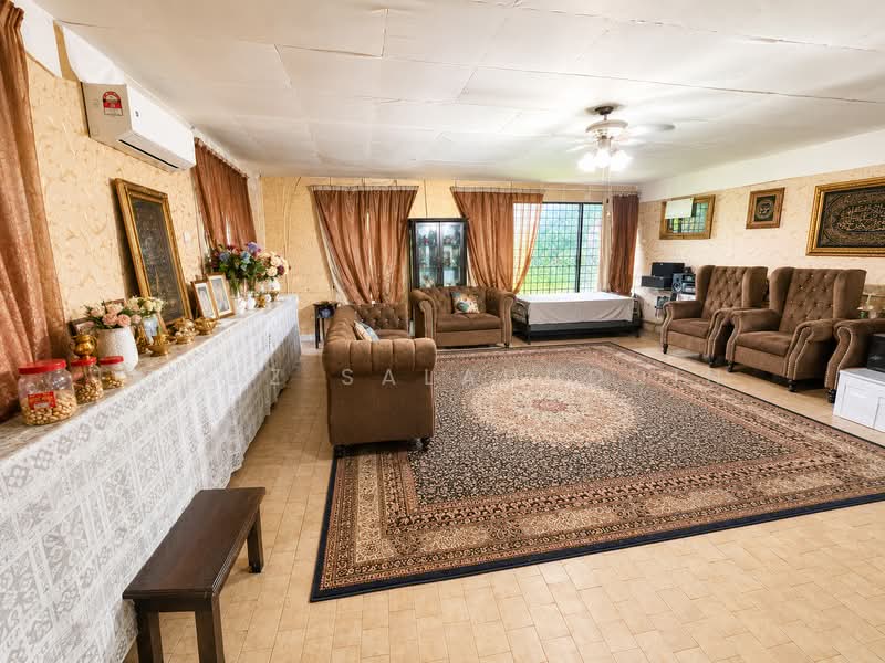 Rumah Banglo untuk Dijual di Taman Sri Andalas (Klang) - Mudz Salahuddin - Living Room - PropertyGuru.com.my