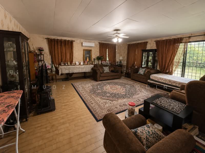 Rumah Banglo untuk Dijual di Taman Sri Andalas (Klang) - Mudz Salahuddin - Living Room - PropertyGuru.com.my