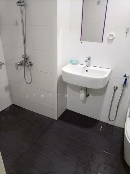 Servis Apartment untuk Dijual di Twin Galaxy (Dwi Galaksi) - Jensen Goh - Bathroom - PropertyGuru.com.my