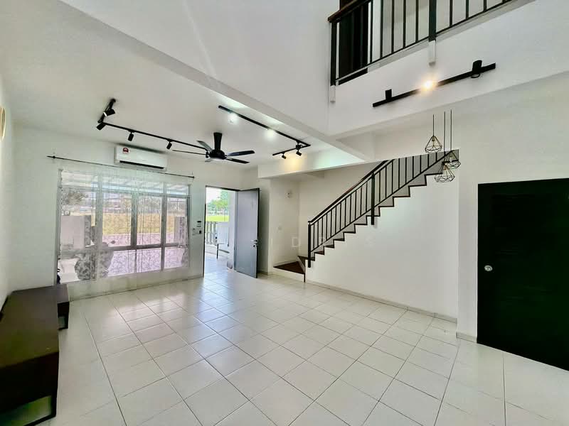 Rumah Teres 2 Tingkat untuk Dijual di Semenyih (Selangor) - Ali Idris - Living Room - PropertyGuru.com.my