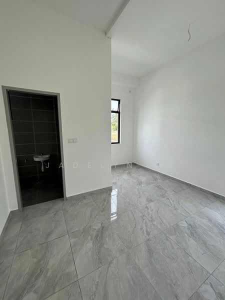 Rumah Teres 2-Tingkat untuk Dijual di Taman Mutiara (Kulai) - Jadelyn Ng - PropertyGuru.com.my