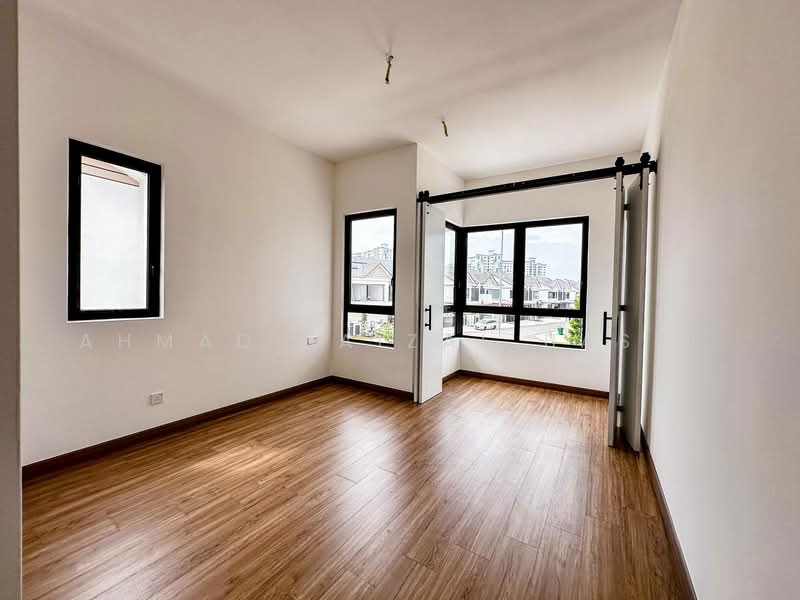 Semi-Detached House for Sale in Cyber 10 (Cyberjaya) - Ahmad Faizal Basri - Interior - PropertyGuru.com.my