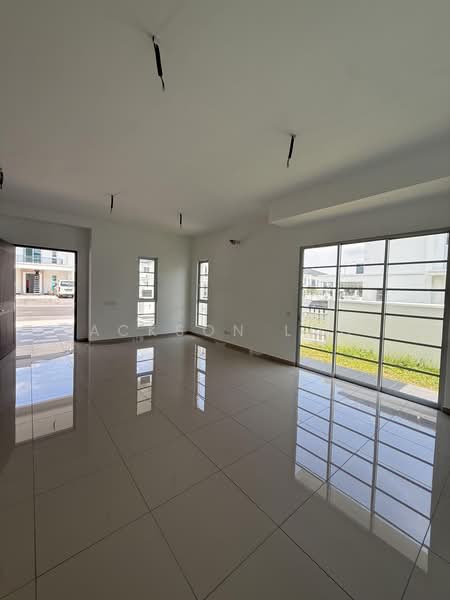 Rumah Teres 2 Tingkat untuk Disewa di Eco Majestic (Semenyih) - Jackson Looi - Living Room - PropertyGuru.com.my