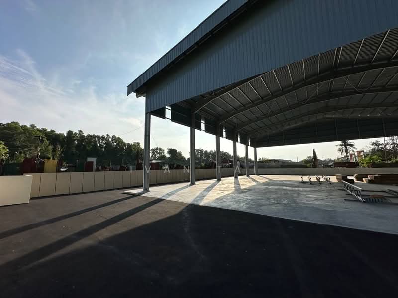 Detached Factory for Sale in Kawasan Perindustrian Pengkalan (Lahat) - Ivan Tai - PropertyGuru.com.my