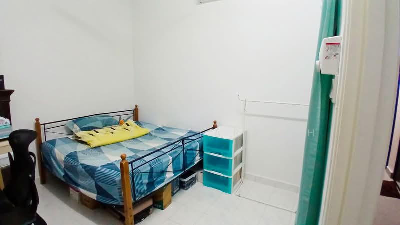 1-storey Terraced House for Sale in Taman Ehsan (Kepong) - Devan Tiarajah - Bedroom 2 - PropertyGuru.com.my