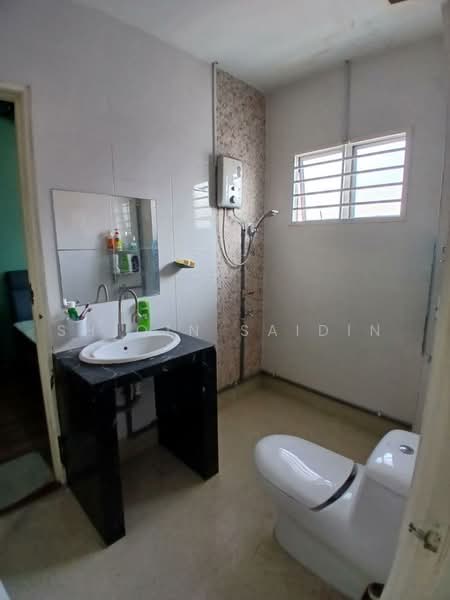 2-storey Terraced House for Sale in Denai Alam (Shah Alam) - Shiqin Saidin - Bathroom - PropertyGuru.com.my