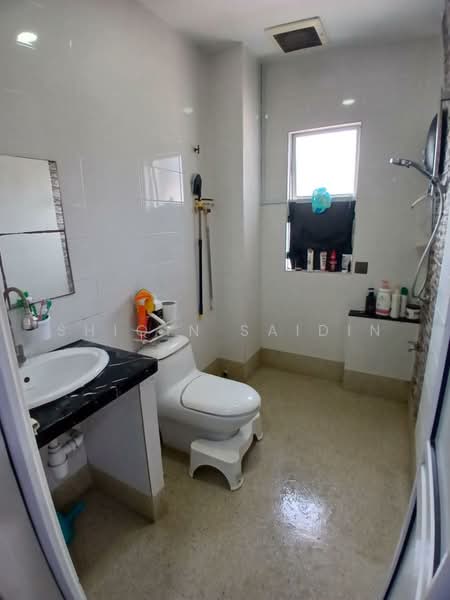 2-storey Terraced House for Sale in Denai Alam (Shah Alam) - Shiqin Saidin - Bathroom - PropertyGuru.com.my
