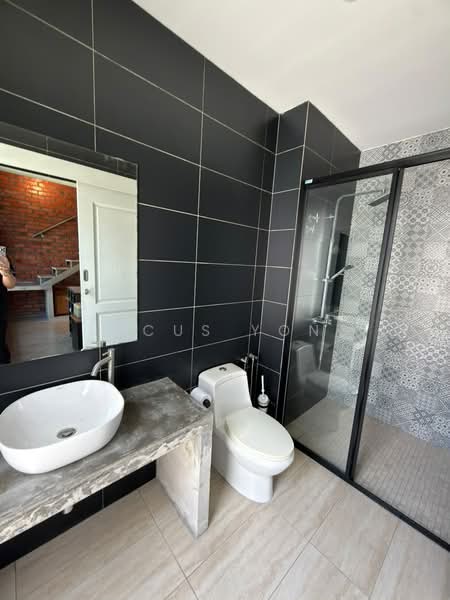 Bungalow for Rent in Kajang (Selangor) - Lucus Yong - Bathroom - PropertyGuru.com.my