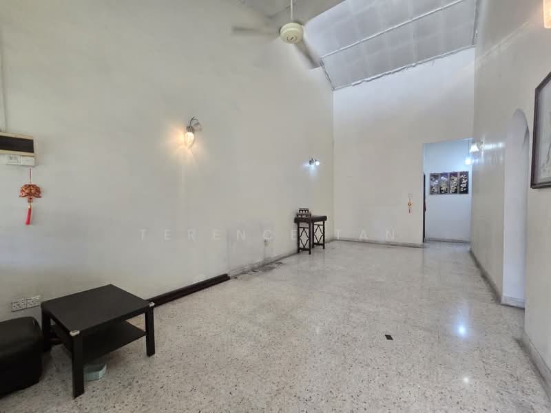 Rumah Berkembar untuk Dijual di Taman Perling (Perling) - Terence Tan - Living Room - PropertyGuru.com.my