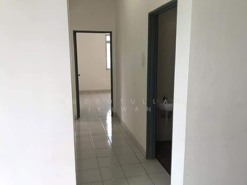 Apartment for Sale at PR1MA Presint 11 - Gudrotullah Ikhwan - Corridor - PropertyGuru.com.my