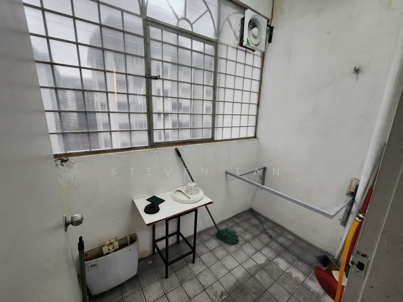 Apartment for Rent at Sri Tanjung - Steven Tan - Balcony - PropertyGuru.com.my