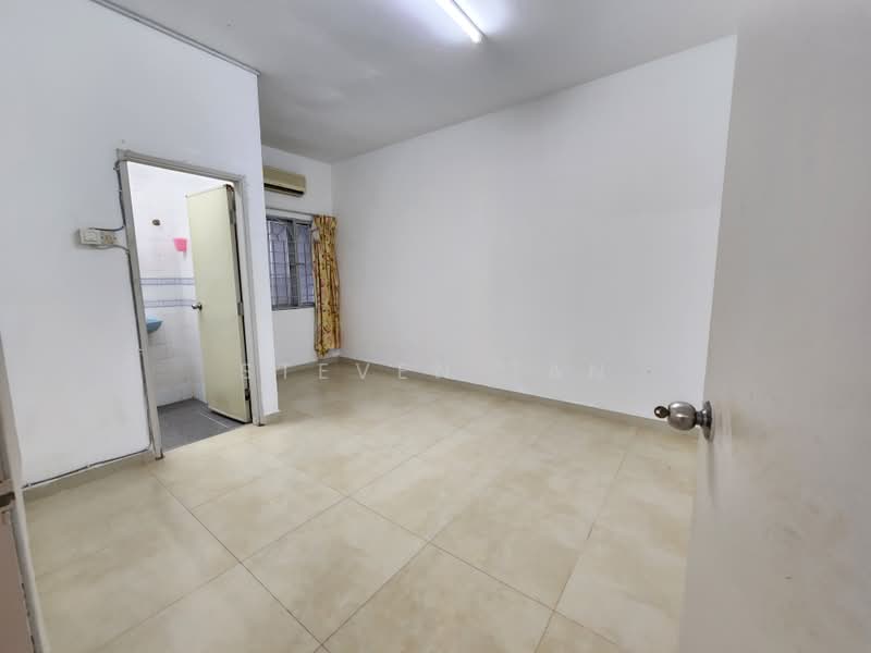 Apartment for Rent at Sri Tanjung - Steven Tan - Bathroom - PropertyGuru.com.my