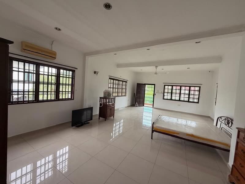 Bungalow for Sale in Bandar Putra (Kulai) - Dona - PropertyGuru.com.my