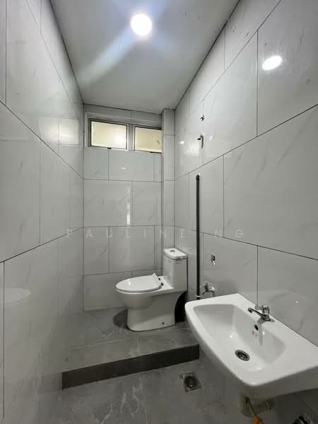 Rumah Teres untuk Dijual di Masai (Johor) - Pauline Ng - Bathroom - PropertyGuru.com.my