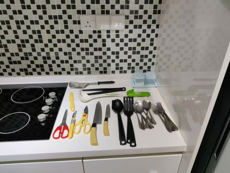 Servis Apartment untuk Disewa di Utropolis Suites 2 - Nazrin Affendy - Kitchen - PropertyGuru.com.my