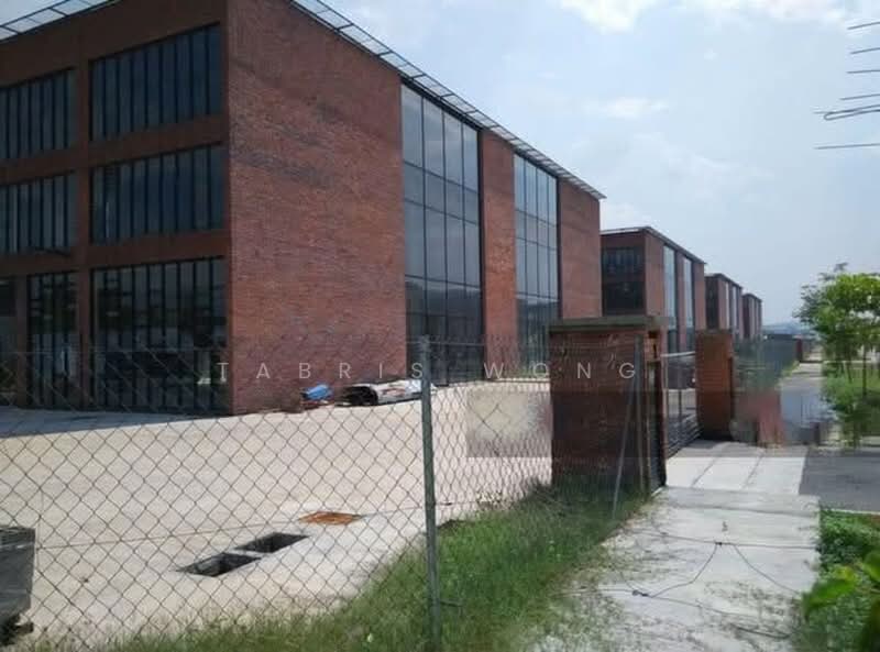Factory for Rent in Kampung Melayu Subang (Sungai Buloh) - Tabris Wong - Exterior - PropertyGuru.com.my