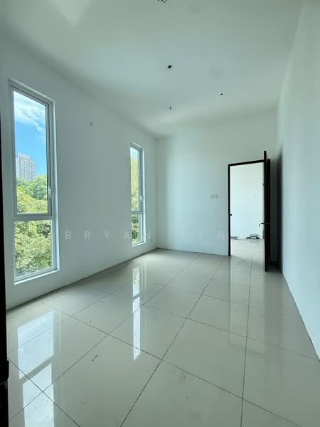 Rumah Berkembar untuk Dijual di Jelutong (Penang) - Bryan Teng - PropertyGuru.com.my