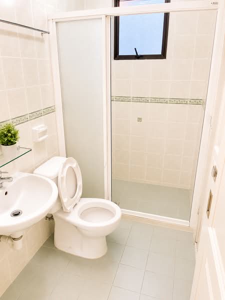 Kondominium untuk Dijual di Golf Vista Resort Homes - Steven . - Bathroom - PropertyGuru.com.my