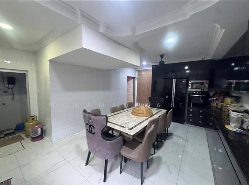 2-storey Terraced House for Sale in Taman Megah Ria (Masai) - Mohamad Rahfi - Dining Room - PropertyGuru.com.my
