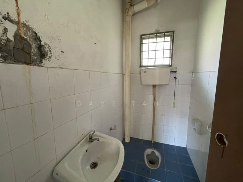 Rumah Teres 2 Tingkat untuk Dijual di Rawang (Selangor) - Dave Tan - Bathroom - PropertyGuru.com.my
