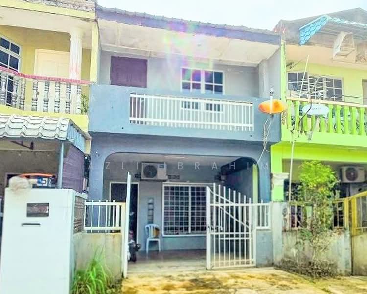 2-storey Terraced House for Sale in Kampung Melayu Ampang (Ampang) - Azli Ibrahim - Exterior - PropertyGuru.com.my