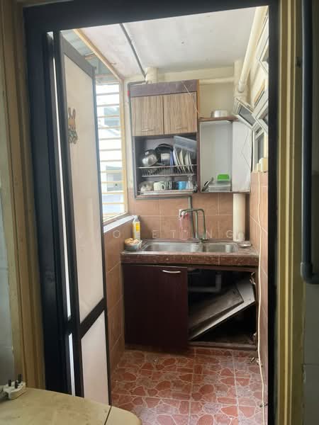 Apartment for Sale at Taman Larkin Idaman Plot C - Violet Ng - Kitchen - PropertyGuru.com.my