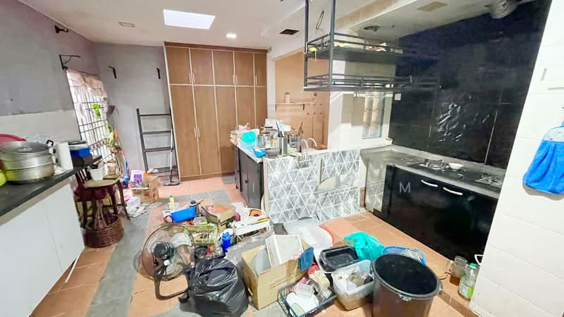 2.5-storey Terraced House for Sale in Taman Bukit Permata (Selayang) - Azli Ibrahim - Kitchen - PropertyGuru.com.my