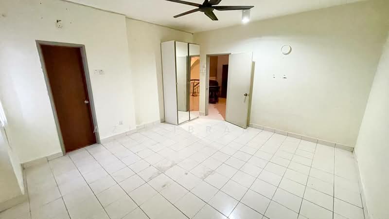2.5-storey Terraced House for Sale in Taman Bukit Permata (Selayang) - Azli Ibrahim - Interior - PropertyGuru.com.my
