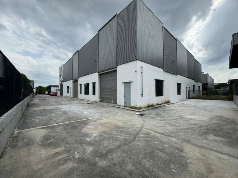 Semi-D Factory for Rent in Eco Business Park 1 (Johor Bahru) - Rochy Ng - Exterior - PropertyGuru.com.my