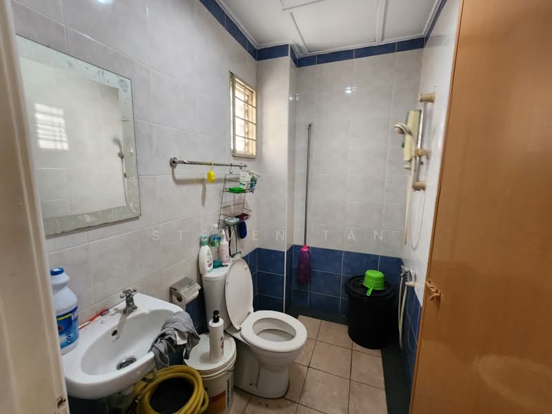 2-storey Terraced House for Sale in Bandar Kinrara (Selangor) - Steven Tan - Bathroom - PropertyGuru.com.my