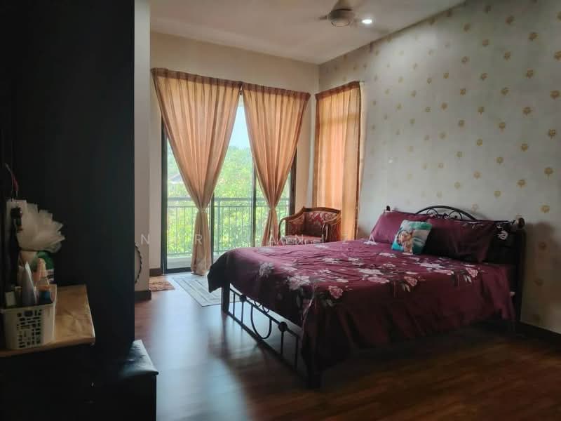 Rumah Berkembar untuk Dijual di Puncak Bestari (Puncak Alam) - Nur Hanizah - Bedroom - PropertyGuru.com.my